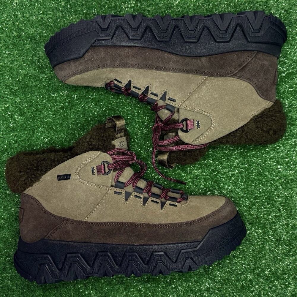 🔥 UGG TerreTrail Cozy Lace Boots Women’s 7 Chestnut NWT Fast Ship 🔥